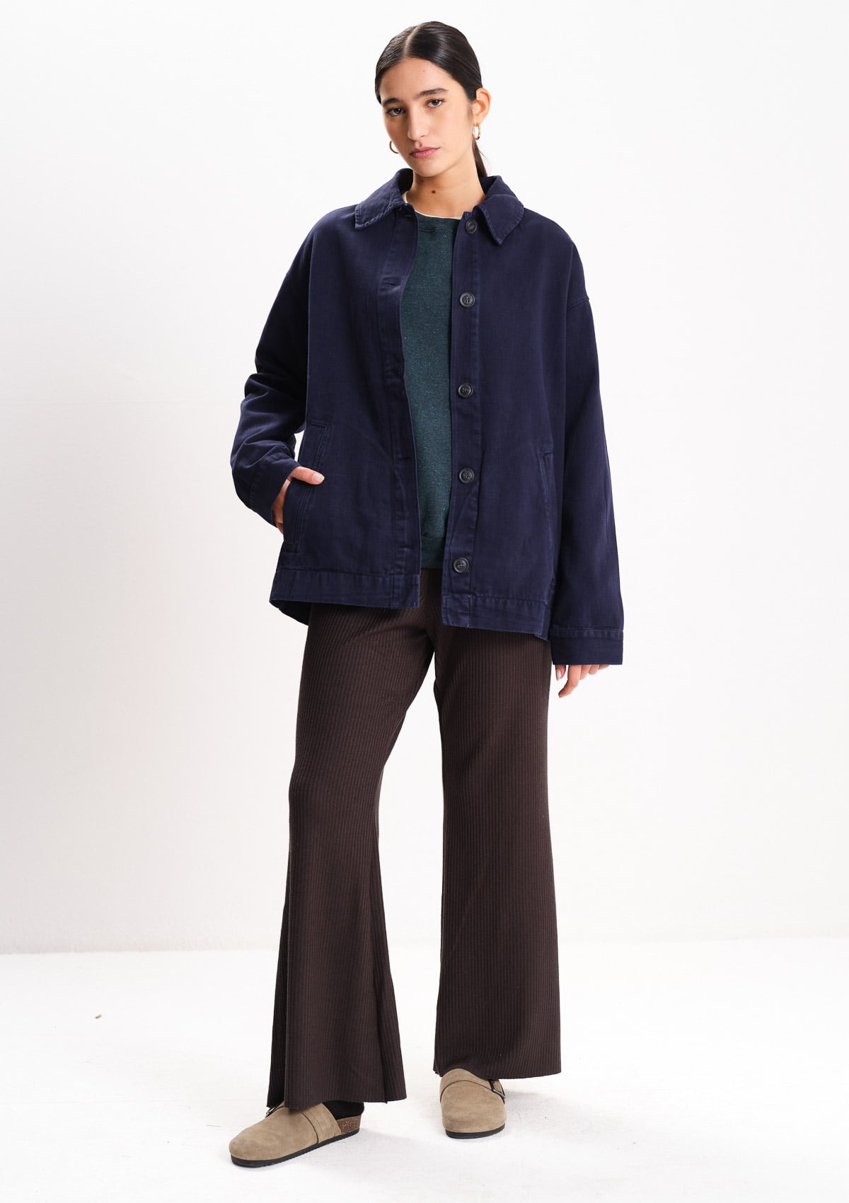 CAMPERA CON BOLSILLOS